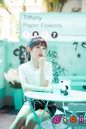 火箭少女101赖美云品牌活动唯美写真图片