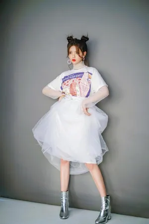 火箭少女101公益写真花絮图片_5