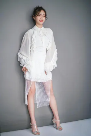 火箭少女101公益写真花絮图片_6