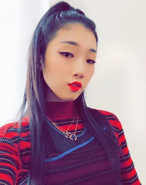 火箭少女101Yamy生活自拍照
