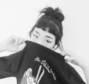 火箭少女101Yamy生活自拍照_6
