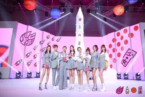 火箭少女101新歌首秀高清图片_3