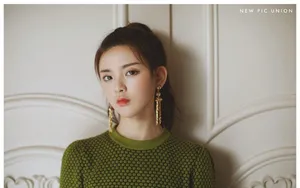 火箭少女101杨超越性感写真图片_6