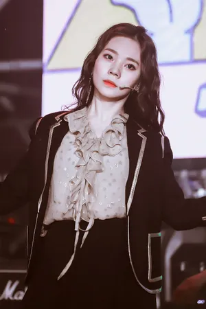 火箭少女101紫宁性感图片_8