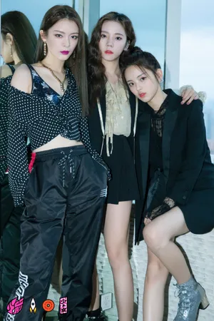 火箭少女101性感高清图片_3