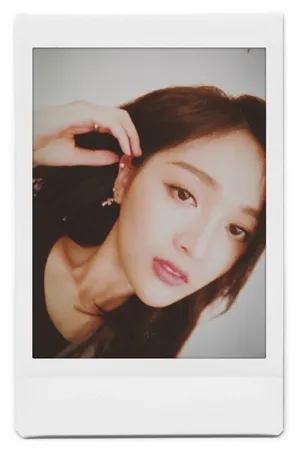 火箭少女101吴宣仪性感自拍照图片_3