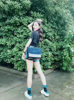 火箭少女101吴宣仪图片_2