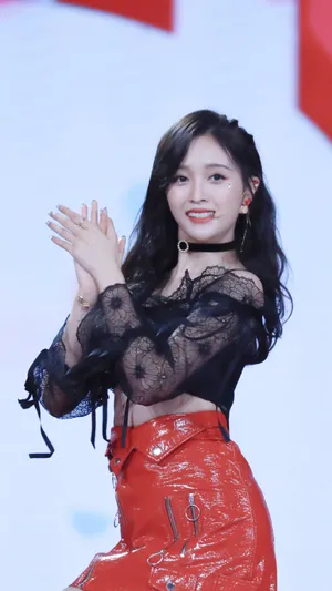 火箭少女101吴宣仪最新图片_4