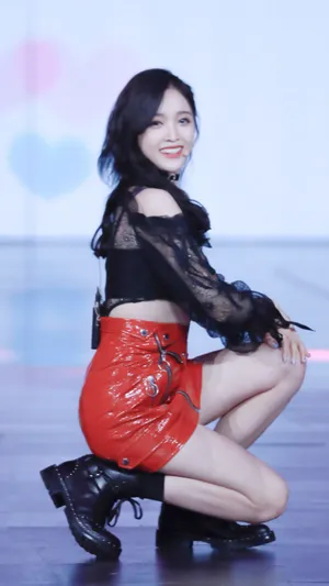 火箭少女101吴宣仪最新图片_6