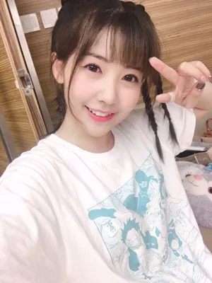 火箭少女101_赖美云可爱自拍图片