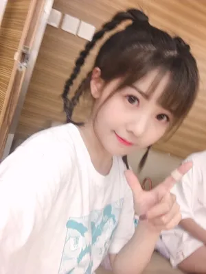 火箭少女101_赖美云可爱自拍图片_2