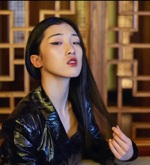 孟美岐yamy杂志写真图片_3