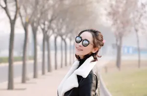 李曼机车风皮衣写真图片_6