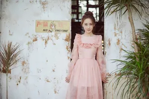 李曼粉色长裙优雅图片_2