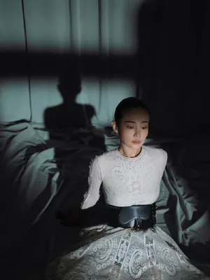 谭卓魅力时尚封面大片写真图片_5