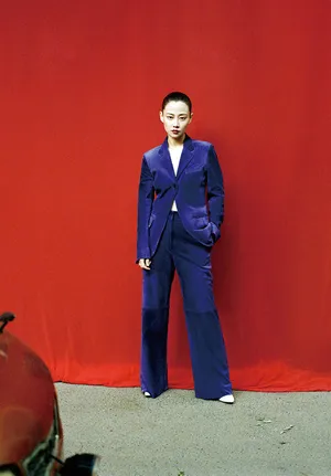 谭卓成熟妩媚时尚写真图片_2