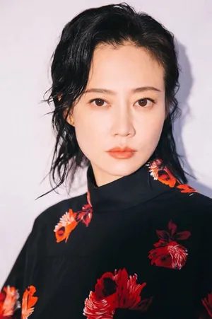谭卓优雅气质写真图片_8