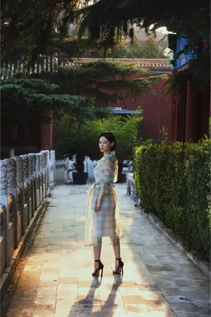 谭卓时尚性感写真图片_2