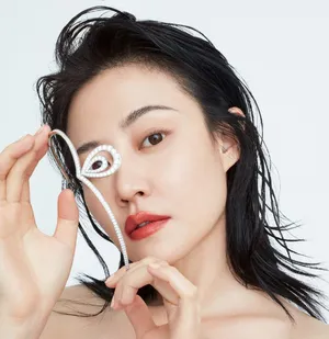 谭卓性感杂志封面写真图片_3
