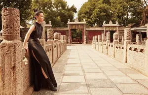 谭卓故宫性感写真图片
