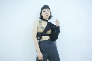 吴莫愁酷帅个性写真图片_5