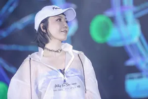 吴莫愁活动照图片_2