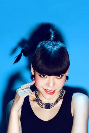 歌手吴莫愁美妆大片写真图片下载_2