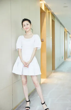 刘颖伦清新俏丽活动写真图片_6