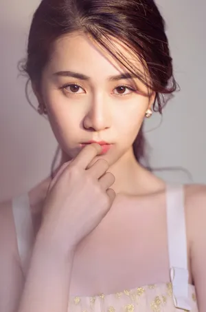 刘颖伦性感写真图片_3