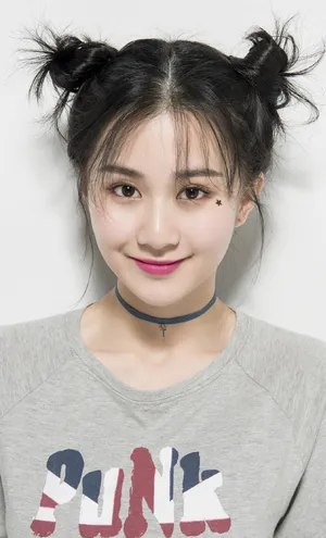 刘颖伦性感露脐装写真图片_1