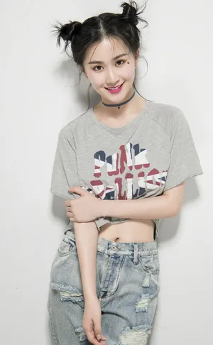 刘颖伦性感露脐装写真图片_3