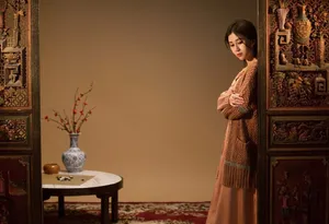 刘颖伦复古典雅写真图片_4