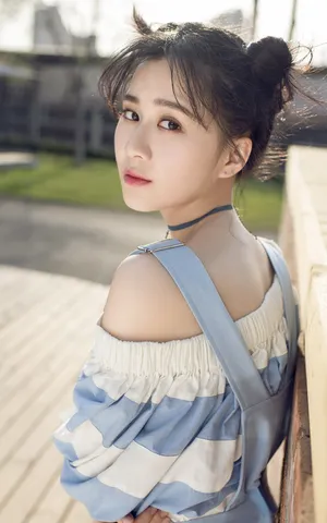 刘颖伦早秋可爱俏皮写真图片_2