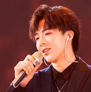 摩登兄弟刘宇宁江苏卫视跨年演唱会图片