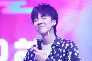 摩登兄弟刘宇宁音乐会帅气图片_4