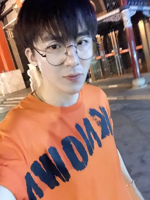 摩登兄弟刘宇宁生活照_7
