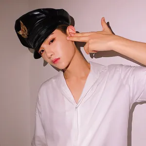 黄明昊生活自拍照_4