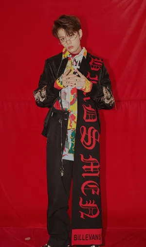 林彦俊酷帅时髦造型写真图片_5