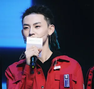小鬼王琳凯帅气高清图片_4