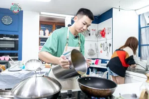 《中餐厅第二季》白举纲帅气剧照图片_2
