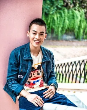 快乐男声华晨宇欧豪白举纲全新精美写真照图片_5