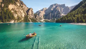 秀丽山川湖泊风景壁纸_5