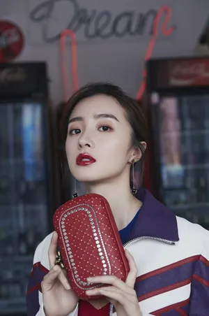 胡冰卿英伦风时尚街拍图片_4