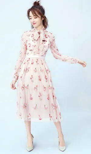 胡冰卿清纯甜美写真图片_3