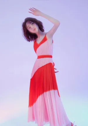 胡冰卿性感养眼时尚写真图片_6