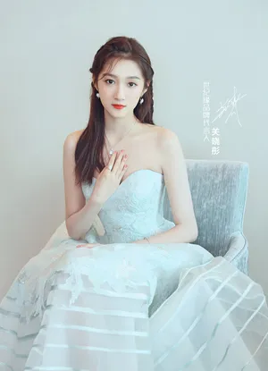 关晓彤珠宝代言性感图片_2
