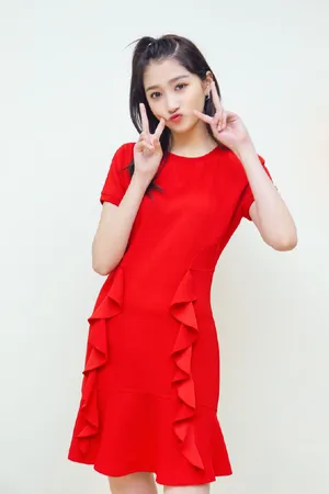 关晓彤甜美少女感写真图片_2