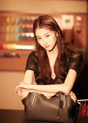 关晓彤少女感性感写真图片_5