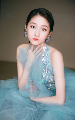 关晓彤性感优雅蓝裙写真图片_3