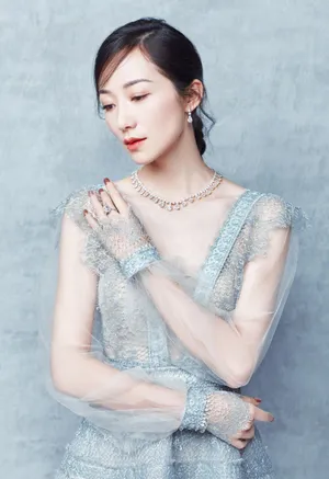 韩雪优雅迷人珠宝写真高清图片